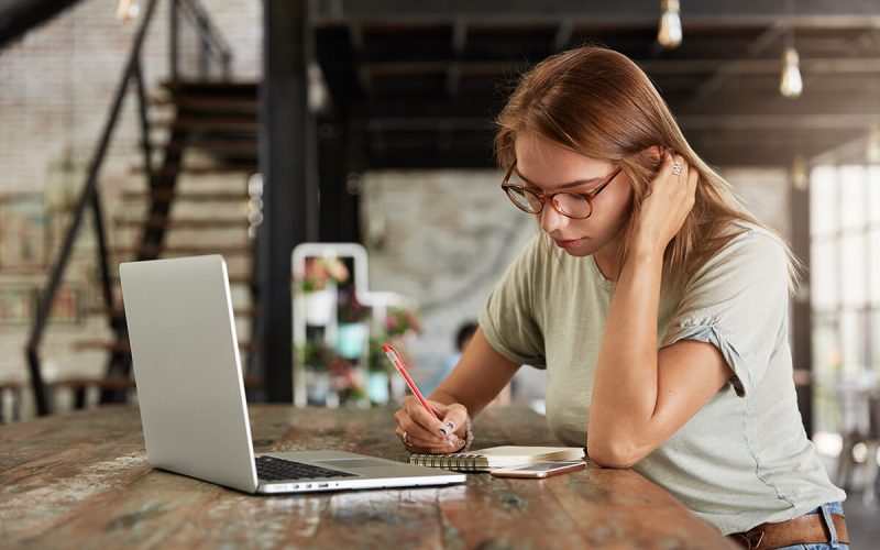 serious-female-student-concentrated-on-writing-28UG5RG.jpg serious-female-student-concentrated-on-writing-28UG5RG.jpg